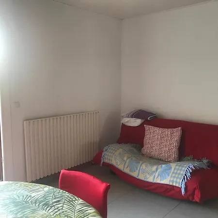 Port Nivelle Ibaian סן-ז'אן-דה-לוז