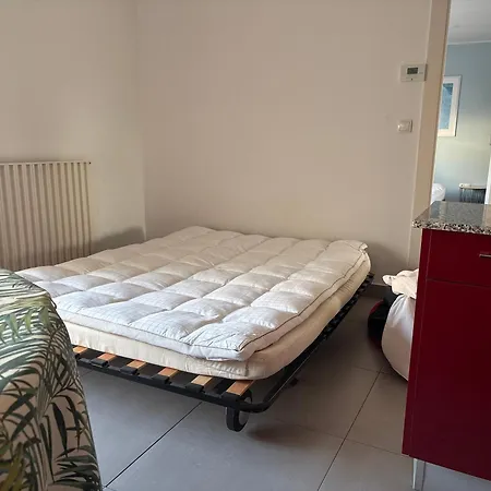 Port Nivelle Ibaian Apartman *