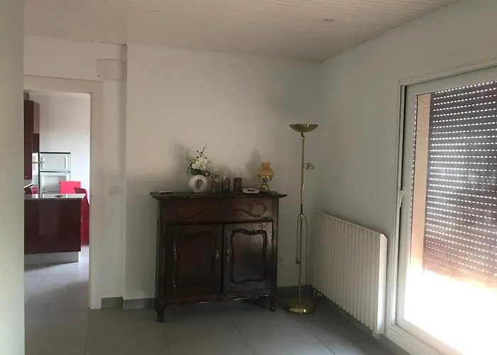 Port Nivelle Ibaian *