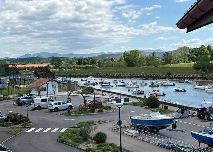 Port Nivelle Ibaian *